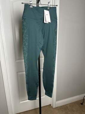 Nike Women's Fast Mid-Rise 7/8 Running Leggings with Pockets - Deep Jungle #216